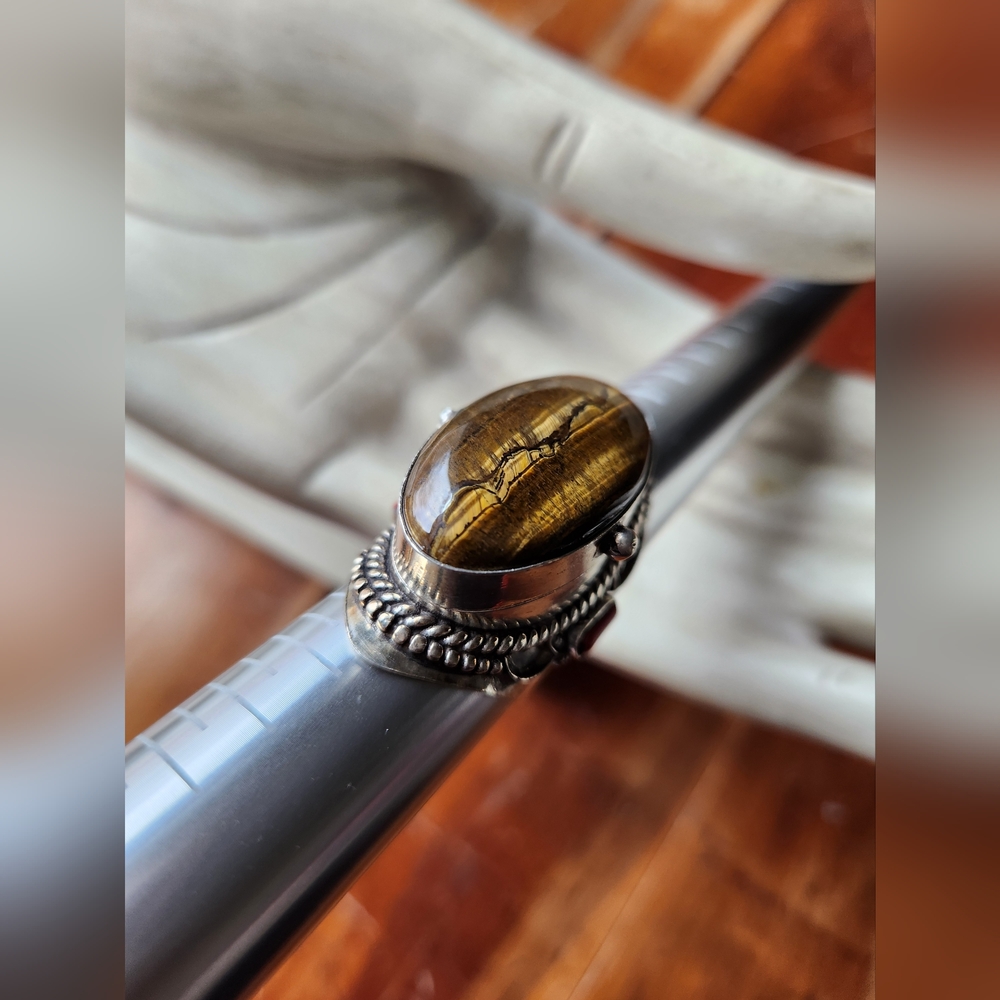 🤎New Boutique Item! Tiger Eye and Coral Gemstone "Poison" Ring💍 - Picture 14 of 14